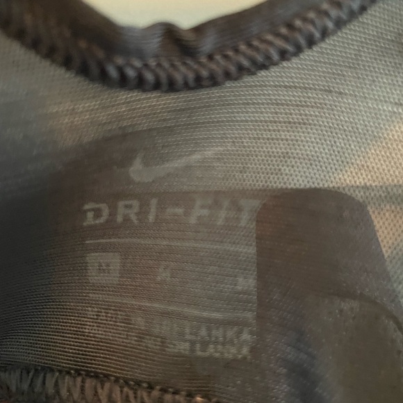 Nike Dry fit - Picture 4 of 4